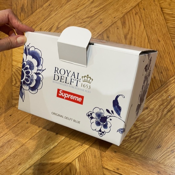 Authentic Supreme x royal delft mug - Picture 7 of 11